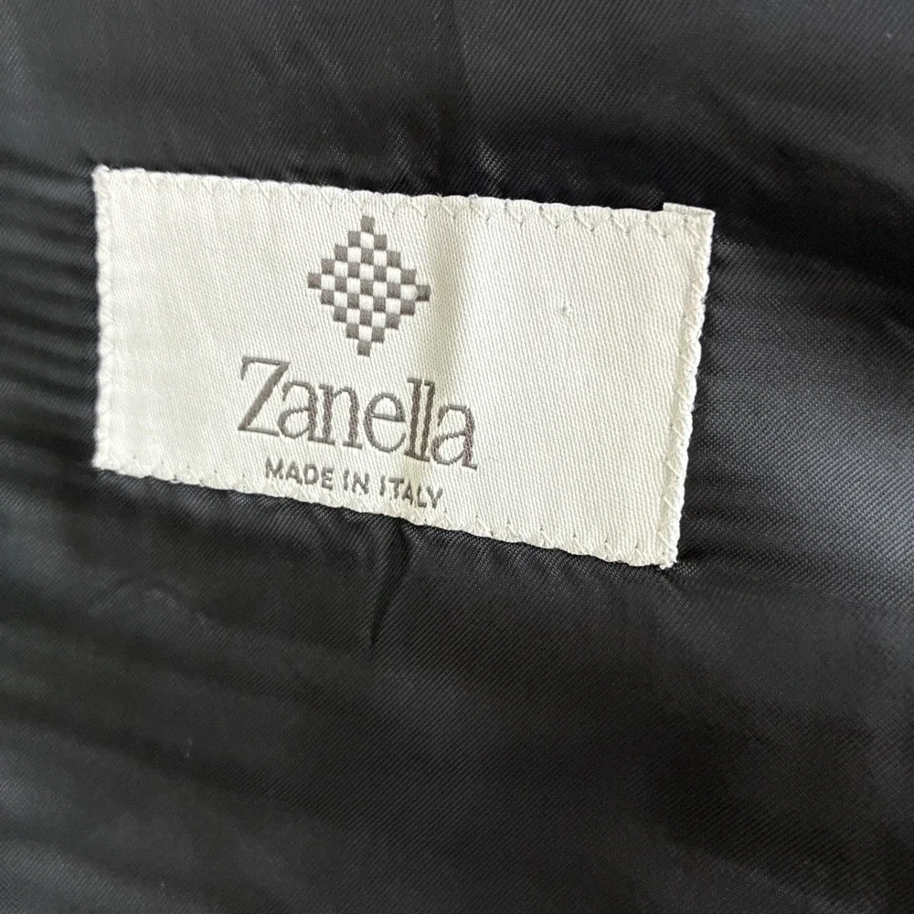 Zanella features style